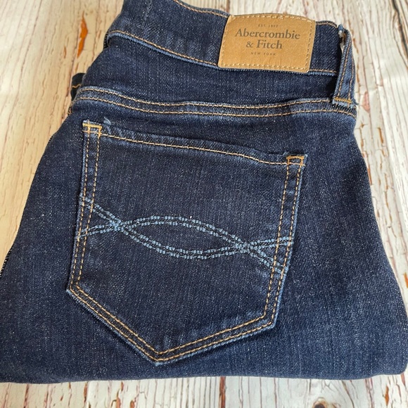 Abercrombie & Fitch perfect stretch 2R 26/26 crop - Picture 1 of 7